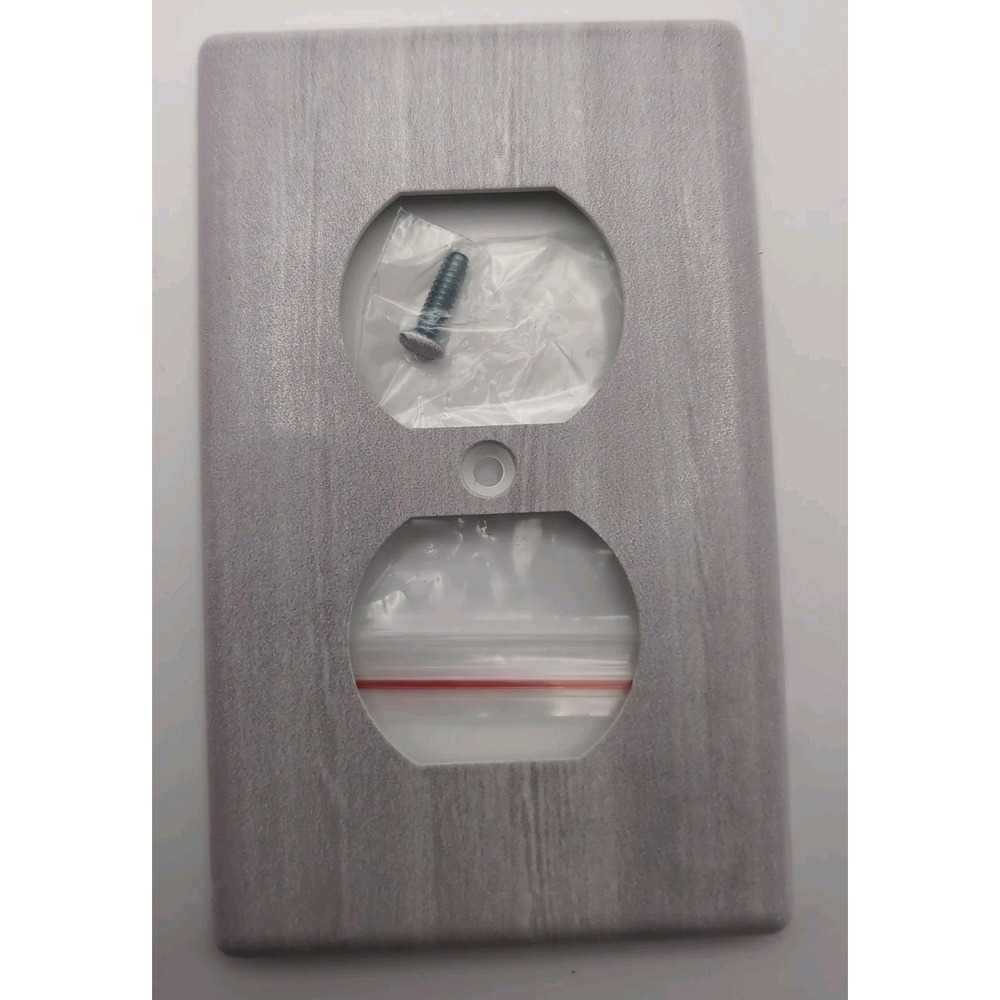 DUPLEX OUTLET PLUG RECEPTACLE‎ PLASTIC WALL COVER PLATE Faux Grey Wood Texture